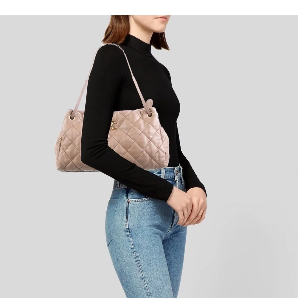 Beige Chanel Tote​​​​​​​​​​​